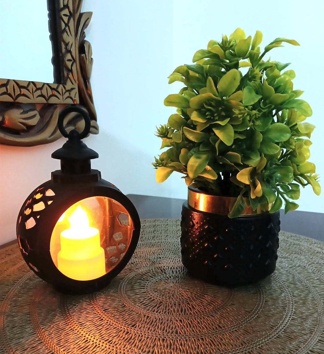 Owen lamp and planter set